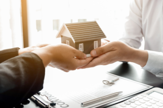 Locação pós-reforma revela custos e oportunidades para lucrar com a nova tributação, analisa Alex Nabuco dos Santos.