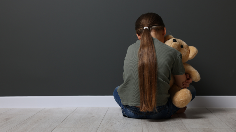 Violência contra criança em SP: agressão brutal reacende debate sobre proteção infantil no Brasil