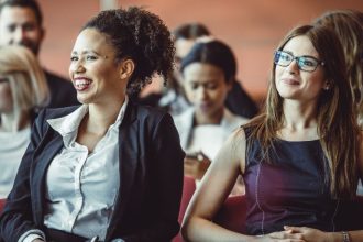 Mais Mulheres na Política: A Urgência de Ampliar a Representação Feminina no Brasil