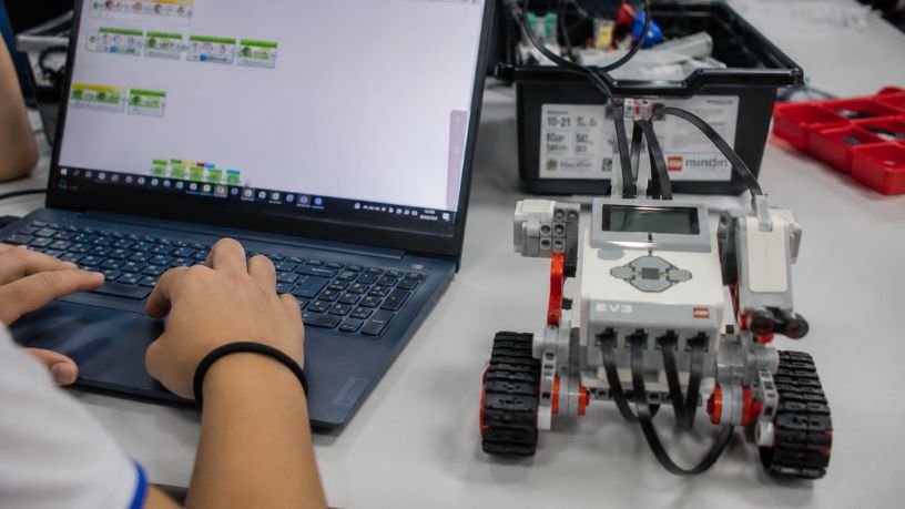 O impacto da robótica nas escolas e o desenvolvimento da educação tecnológica em Ribeirão Preto